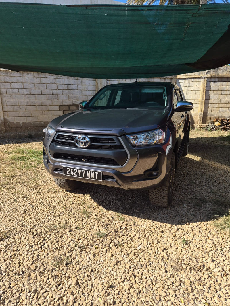 Toyota Hilux 1